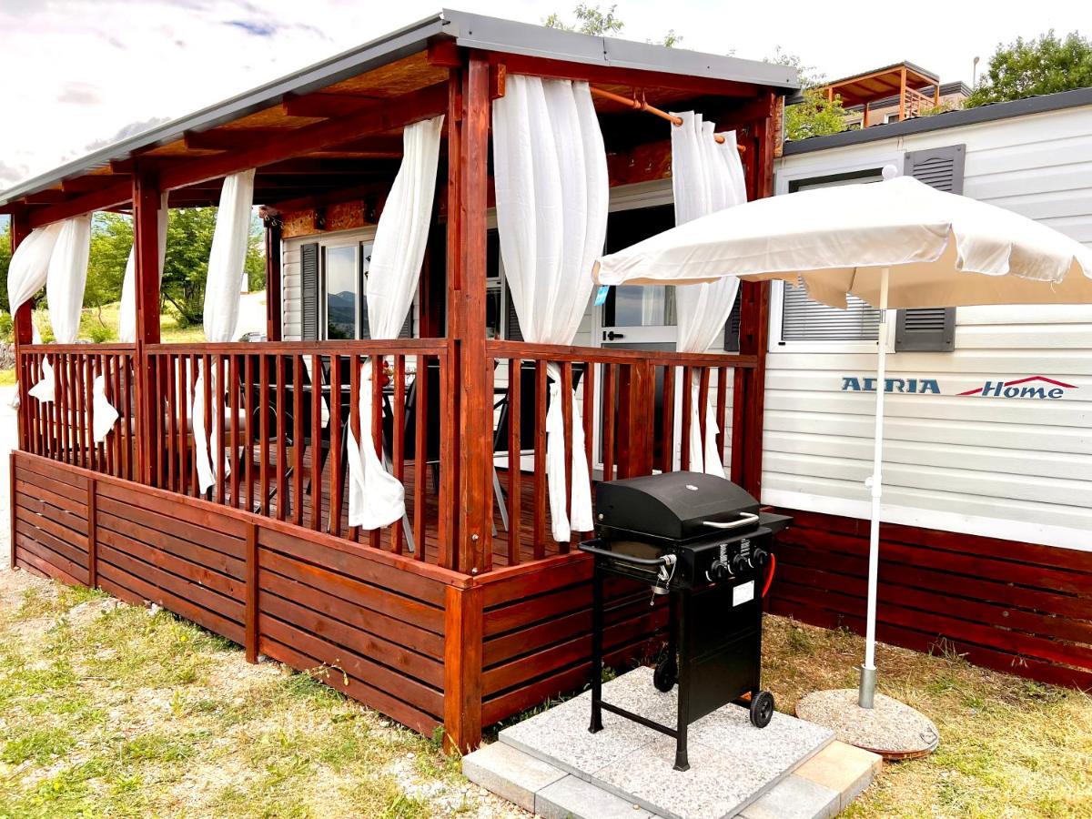 Mobile Home Nebo Luxus 클레노비차 외부 사진