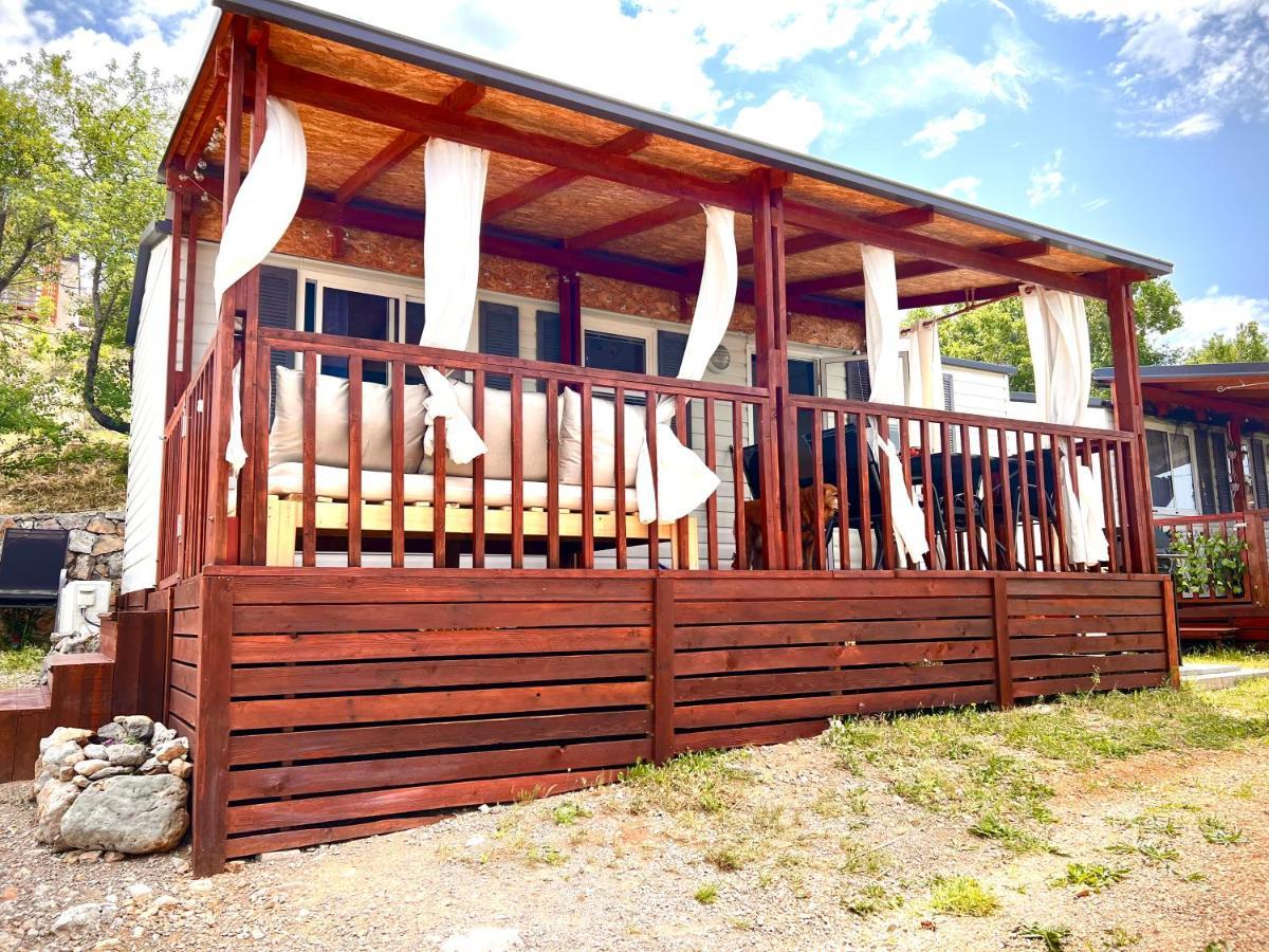 Mobile Home Nebo Luxus 클레노비차 외부 사진