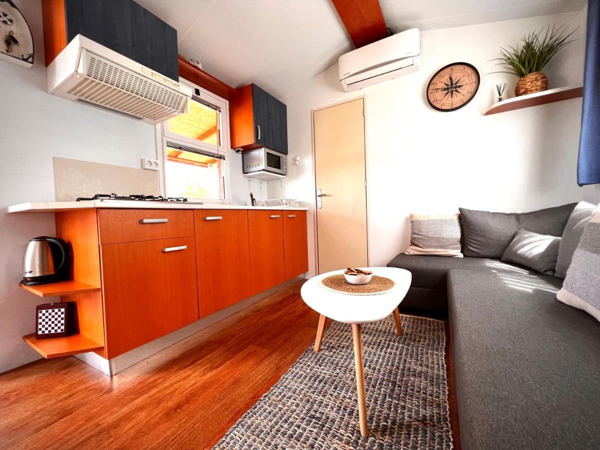 Mobile Home Nebo Luxus 클레노비차 외부 사진