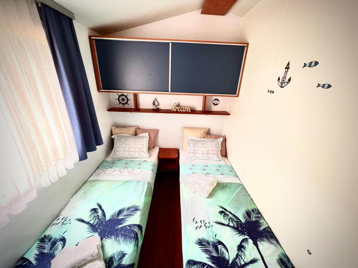 Mobile Home Nebo Luxus 클레노비차 외부 사진